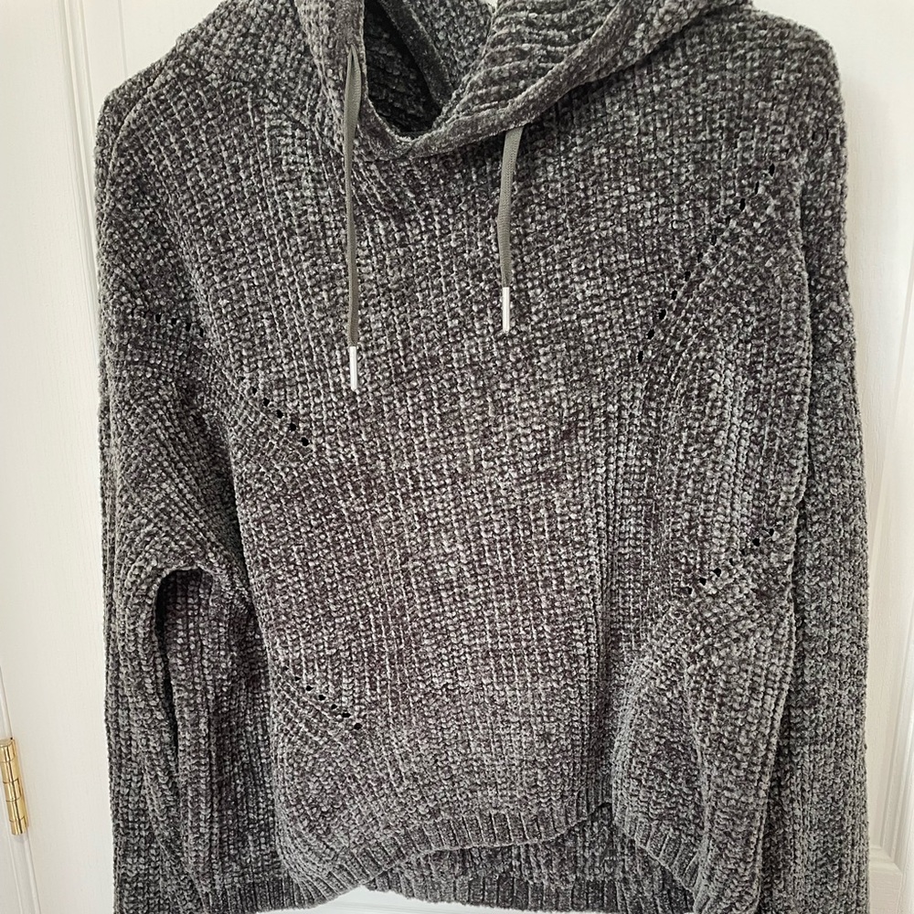 Cropped sweater